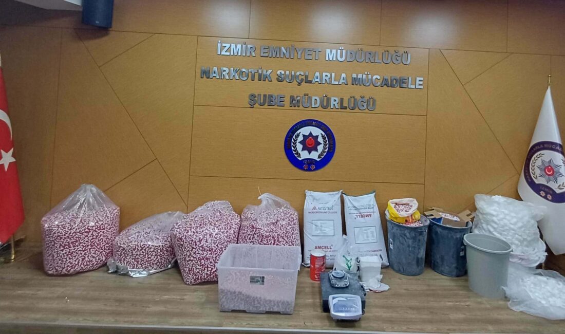 İzmir Cumhuriyet Başsavcılığı koordinesinde, Narkotik Suçlarla Mücadele Şube Müdürlüğü ekipleri