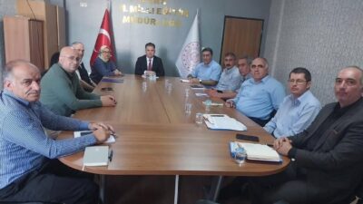 Kars İl Millî Eğitim Müdürü Vasıf Munis başkanlığında, ilçe millî