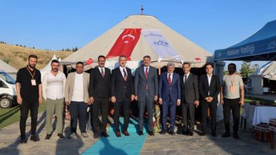 Ağrı Valisi Dr. Önder Bozkurt, Malazgirt Zaferi’nin 955. yıl dönümü