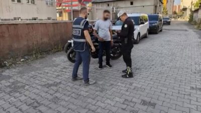 Ağrı Cumhuriyet Caddesi’nde 21 Ağustos gecesi yüksek ses çıkartarak tehlikeli