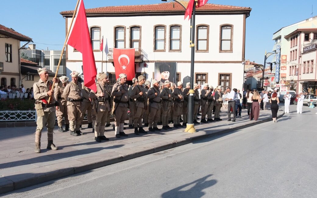 Akşehir Belediyesi ev sahipliğinde organize edilen 24 Ağustos Akşehir Onur