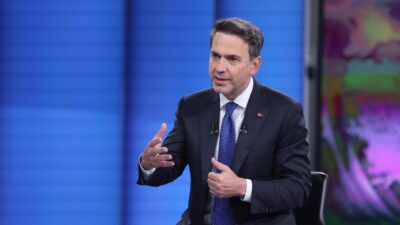 Enerji ve Tabii Kaynaklar Bakanı Alparslan Bayraktar, katıldığı bir televizyon