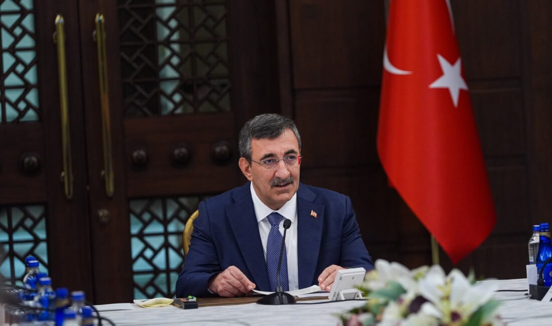 Cumhurbaşkanı Yardımcısı Cevdet Yılmaz, Cumhurbaşkanlığı Külliyesi’nde düzenlenen ‘Yasa Dışı Sanal