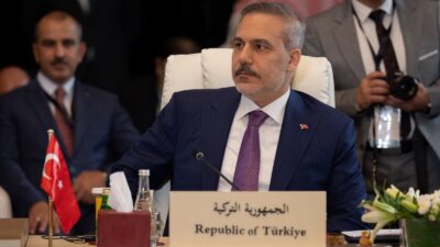 Dışişleri Bakanı Hakan Fidan, Ürdün’ün başkenti Amman’da diplomatik temaslarda bulundu.