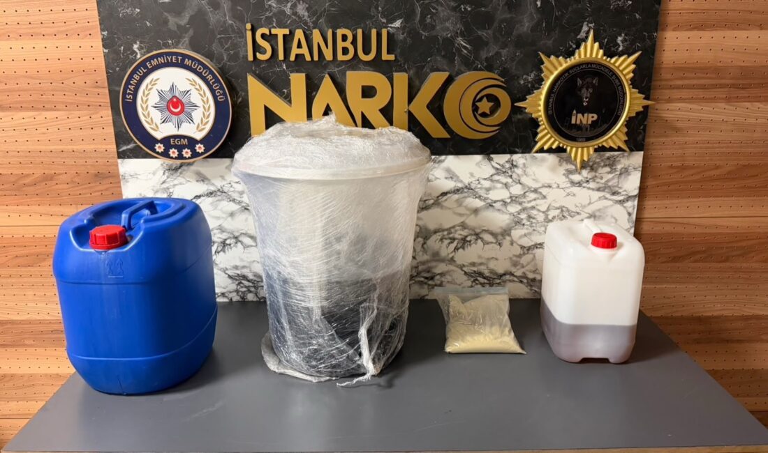 İstanbul Emniyet Müdürlüğü Narkotik Suçlarla Mücadele Şube Müdürlüğü ekipleri, uyuşturucu