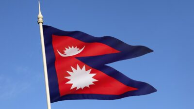 Nepal’in Lalitpur bölgesinde seyir halindeki yolcu otobüsünün Gwarko üst geçidinin
