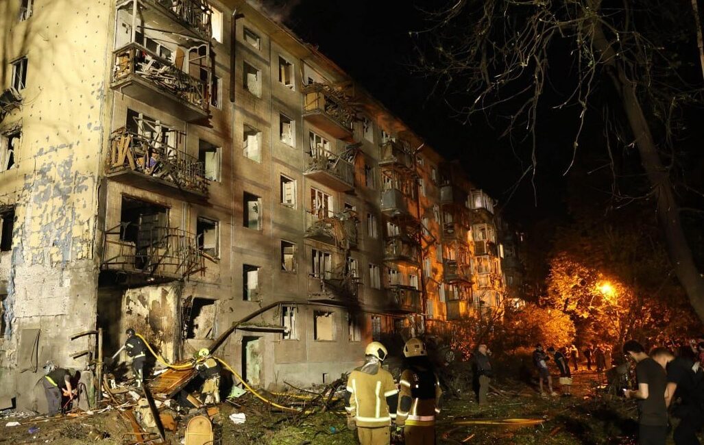 Ukrayna’nın başkenti Kiev, Rusya ordusu tarafından gerçekleştirilen yoğun balistik füze