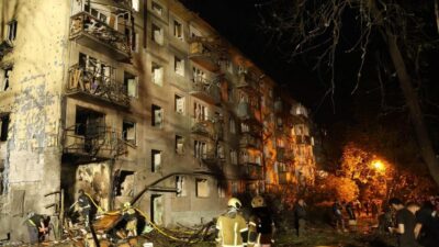 Ukrayna’nın başkenti Kiev, Rusya ordusu tarafından gerçekleştirilen yoğun balistik füze