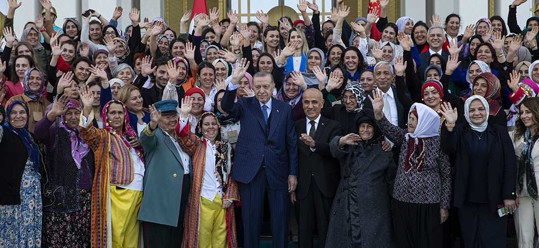 Ana Sayfa › Genel › Ömer Çelik: Cumhurbaşkanımız Dünyada Demokratik