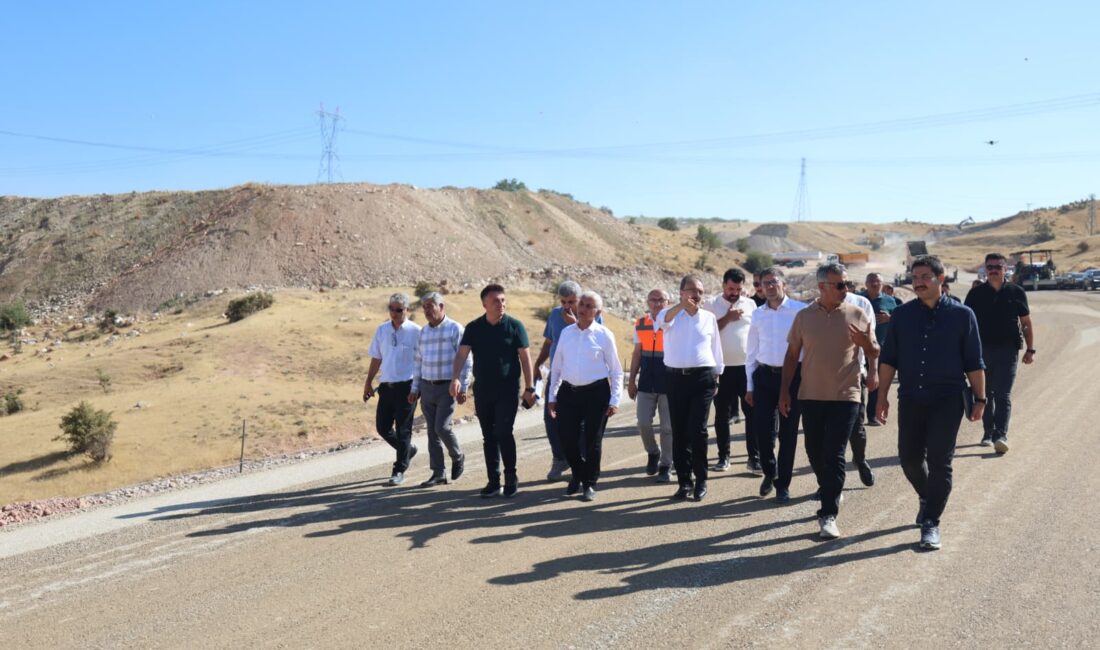 Siirt Valisi ve Belediye Başkan Vekili Dr. Kemal Kızılkaya; AK