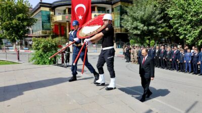 Siirt’te 30 Ağustos Zafer Bayramı’nın 104’üncü yıl dönümü dolayısıyla düzenlenen