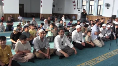 Siirt Fethi Serin Camii Yaz Kur’an Kursu’nda eğitim gören öğrenciler