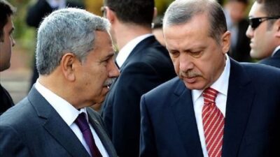 Eski Türkiye Büyük Millet Meclisi Başkanı Bülent Arınç, Cumhurbaşkanı Recep