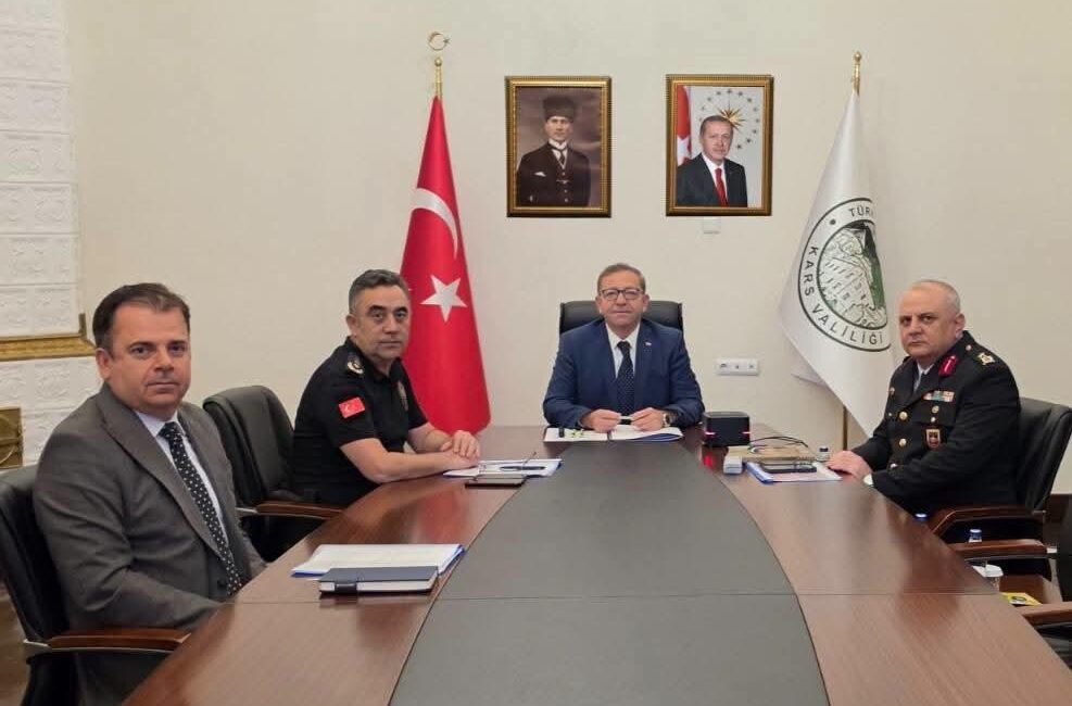 Kars Valisi Ziya Polat, İçişleri Bakanı Mustafa Çiftçi ve Milli