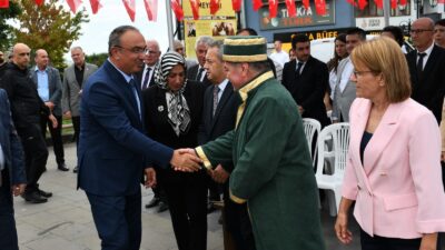 Köklü esnaf geleneğini yaşatmak ve gelecek kuşaklara aktarmak hedefiyle düzenlenen
