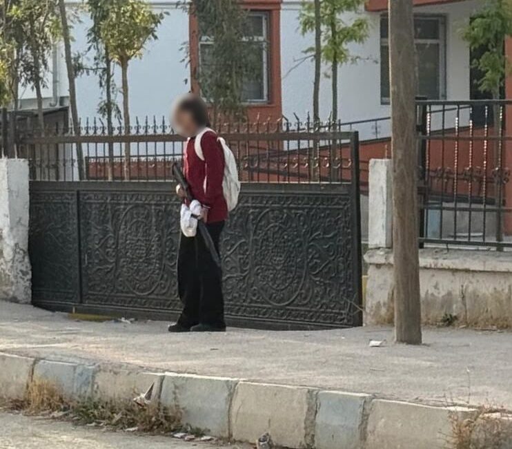 Olay, İstasyon Mahallesi’nde bulunan Polatoğlu İlk ve Ortaokulu çevresinde meydana