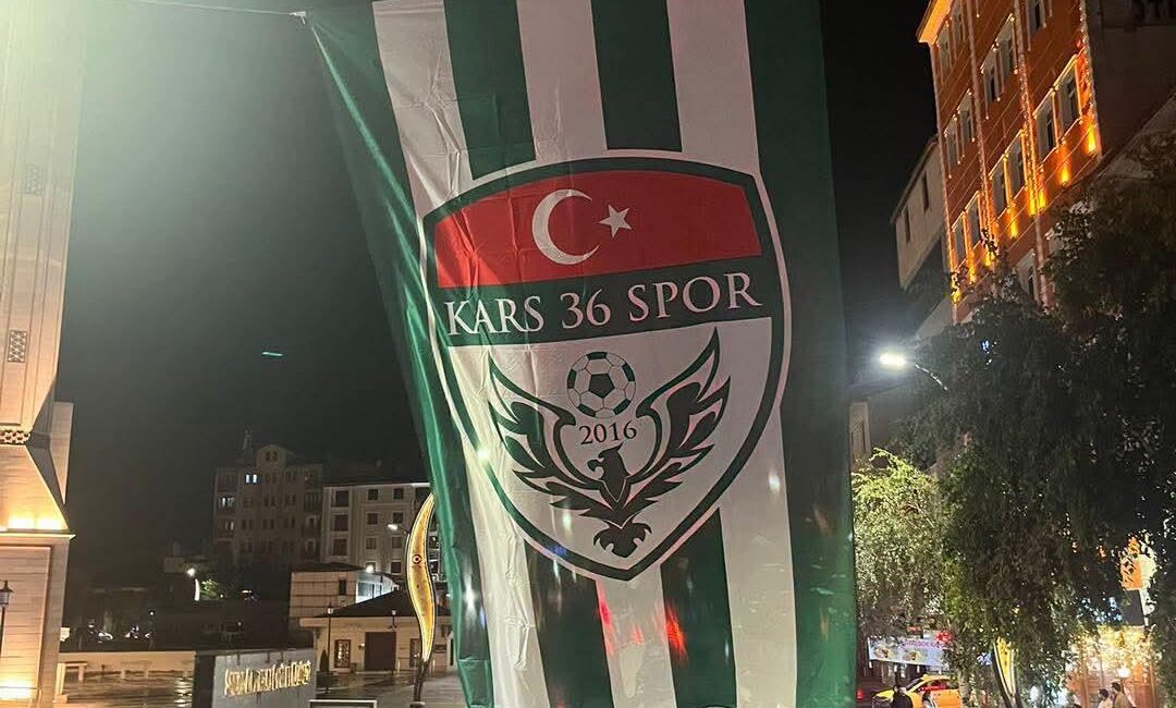​Serhat şehri Kars, Kars 36 Spor’un şanlı renkleriyle yeniden hareketlendi.