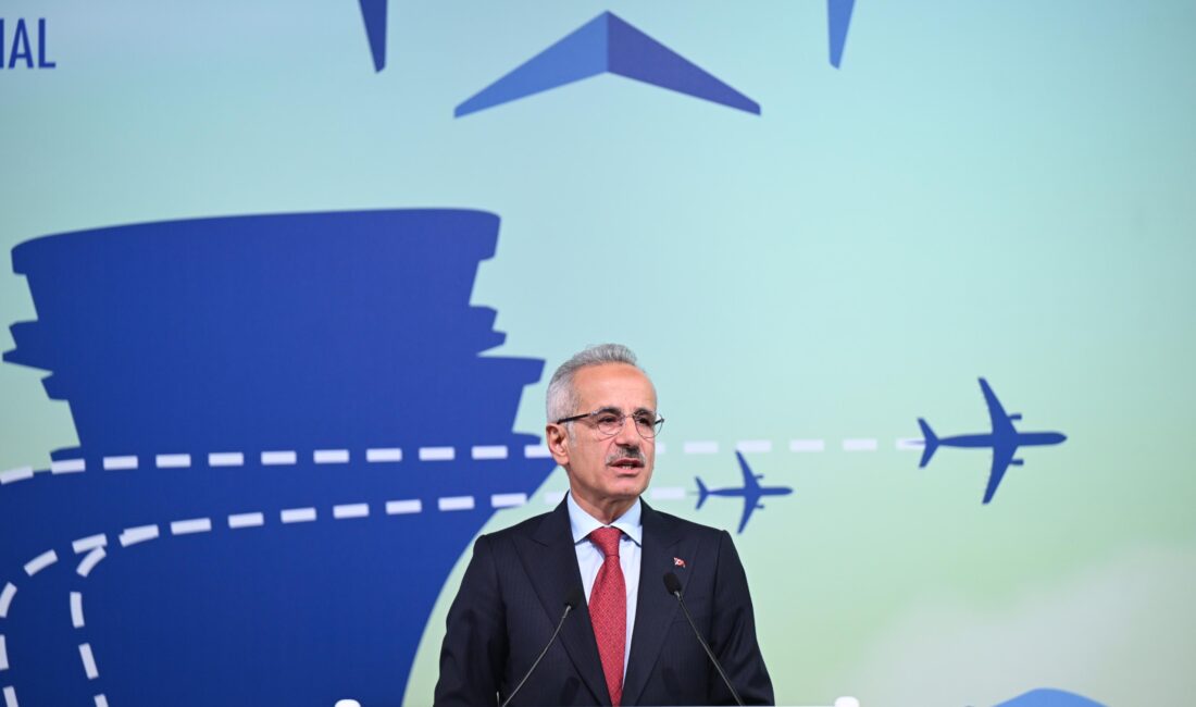 Ulaştırma ve Altyapı Bakanlığı, havalimanlarındaki yolcu deneyimini kolaylaştıran dijital çözümleri