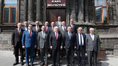 Millî Savunma Bakanı Yaşar Güler, Kars’taki programı kapsamında Kars Belediyesini