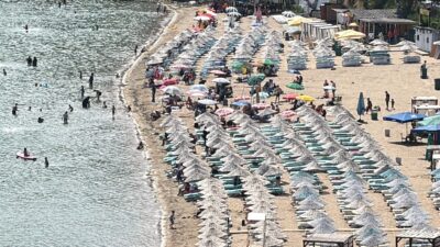 Batı Karadeniz’in turizm merkezlerinden Amasra’da yaz mevsimi boyunca sahil kesimlerinde