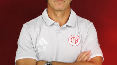 1’inci Lig temsilcilerinden Hesap.com Antalyaspor, teknik direktör Bülent Korkmaz ile