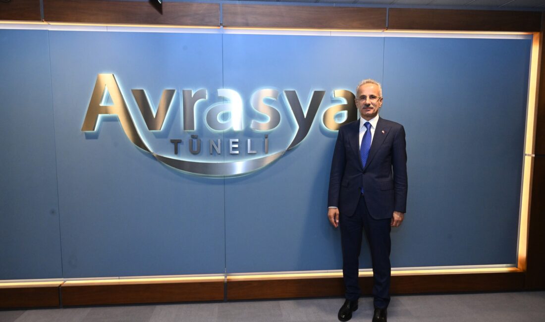 Ulaştırma ve Altyapı Bakanı Abdulkadir Uraloğlu, Avrasya Tüneli’nde günlük geçiş