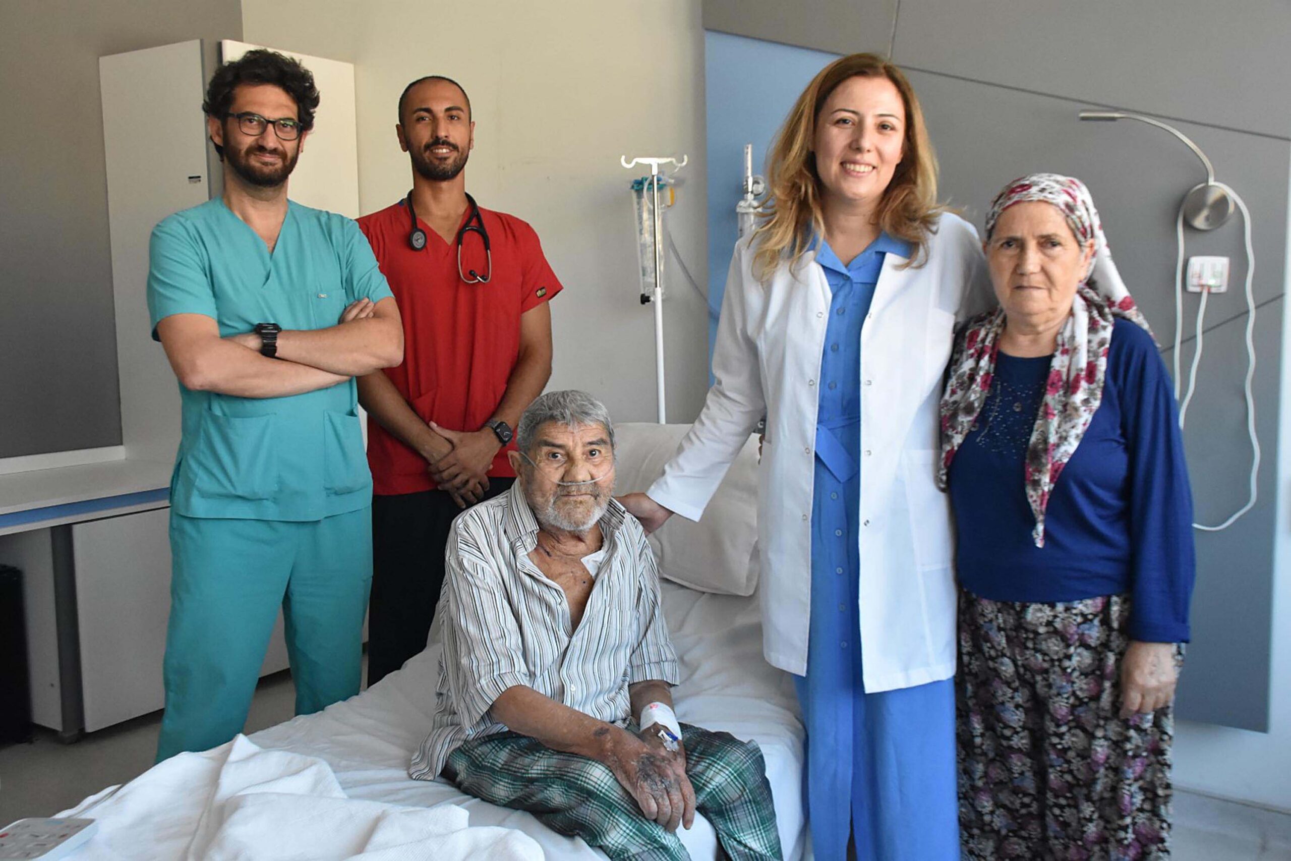Ödemiş ilçesinde yaşayan 2 çocuk ve 4 torun sahibi 76