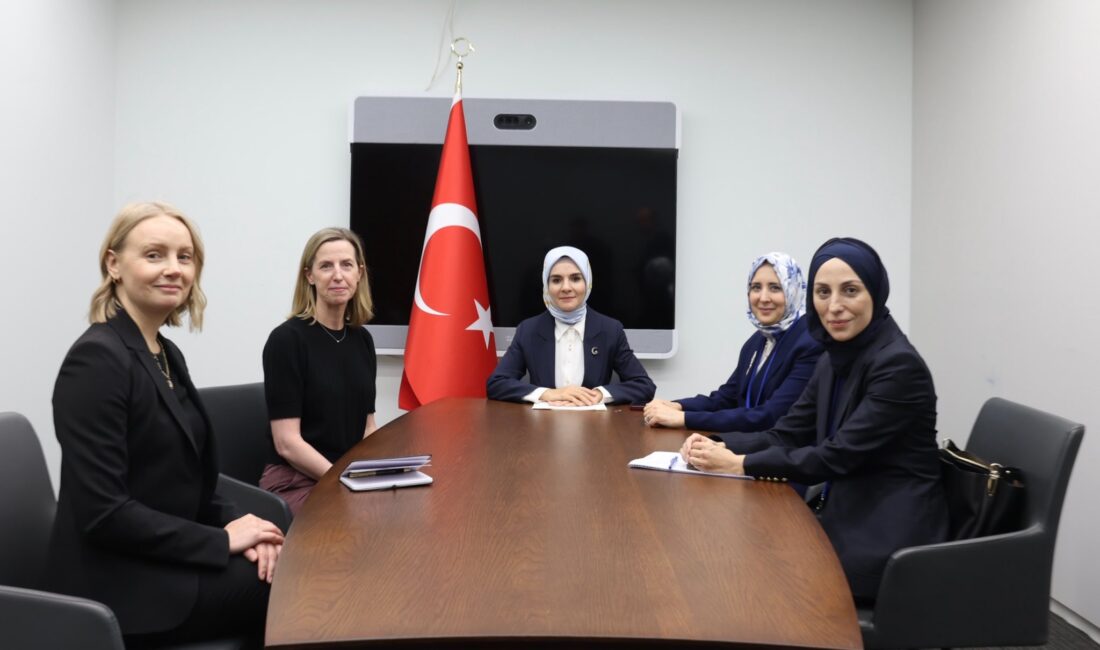 Aile ve Sosyal Hizmetler Bakanı Mahinur Özdemir Göktaş, çocukların sanal