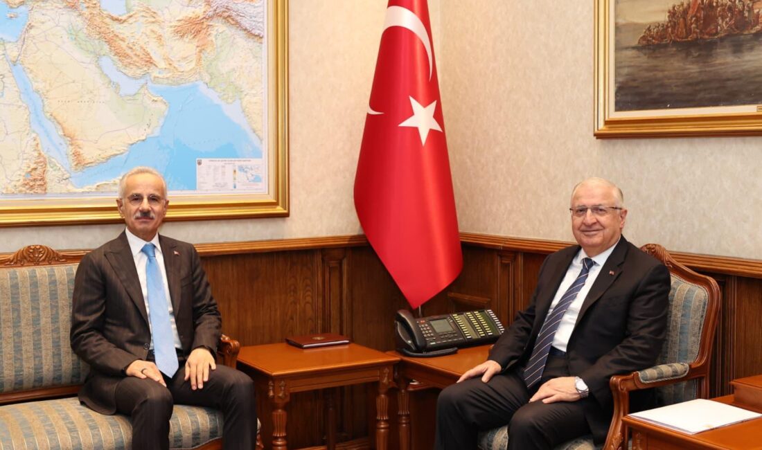 Milli Savunma Bakanı Yaşar Güler, Ulaştırma ve Altyapı Bakanı Abdulkadir