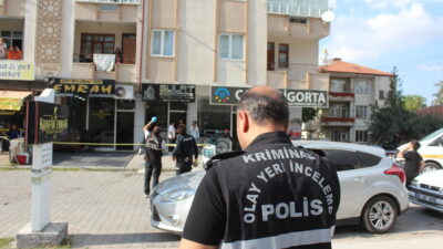 Aksaray’da teyzesinin 5’inci kattaki evinde balkonda çay içtiği sırada dengesini
