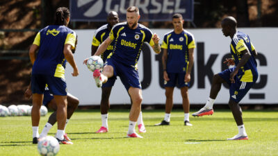 Fenerbahçe, UEFA Şampiyonlar Ligi ilk hafta mücadelesinde İtalyan temsilcisi Roma