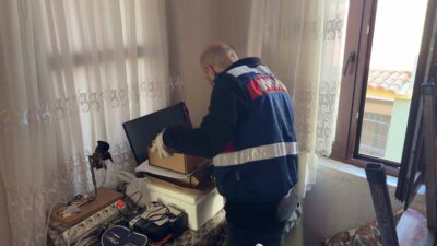 İzmir Cumhuriyet Başsavcılığı koordinesinde Milli İstihbarat Teşkilatı (MİT) Bölge Başkanlığı