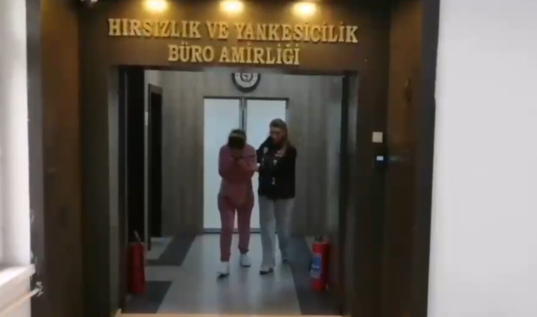 ANKARA / TEKHA Tanınmamak İçin Çarşaf Ve Şapkayla Eve Girdi