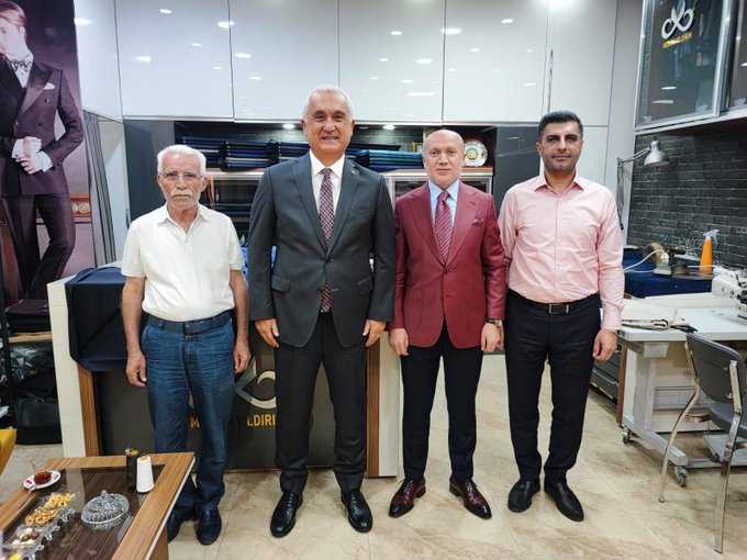 Muş Valisi Avni Çakır, kent merkezinde yer alan Atatürk Bulvarı