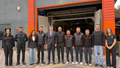 Niğde Valisi Nedim Akmeşe, kent merkezinde faaliyet gösteren AutoClub Niğde