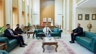 Gaziantep Valisi Kemal Çeber, Türk tasavvuf müziği icracısı Fadıl Aydın’ı