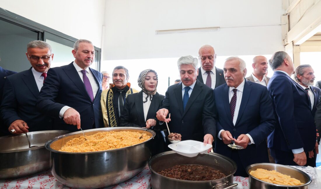 Sakarya Esnaf ve Sanatkarlar Odaları Birliği (SESOB) Hizmet Binası’nda Ahilik