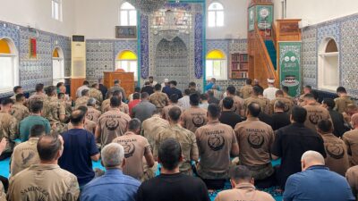 Tunceli Valisi Şefik Aygöl, 19 Eylül Gaziler Günü dolayısıyla cuma