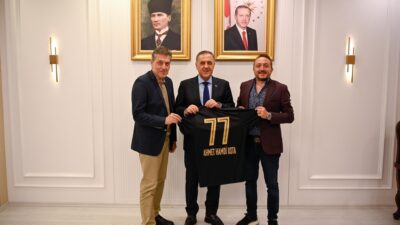 YALOVA / TEKHA Yalova Valisi Dr. Ahmet Hamdi Usta, kentteki