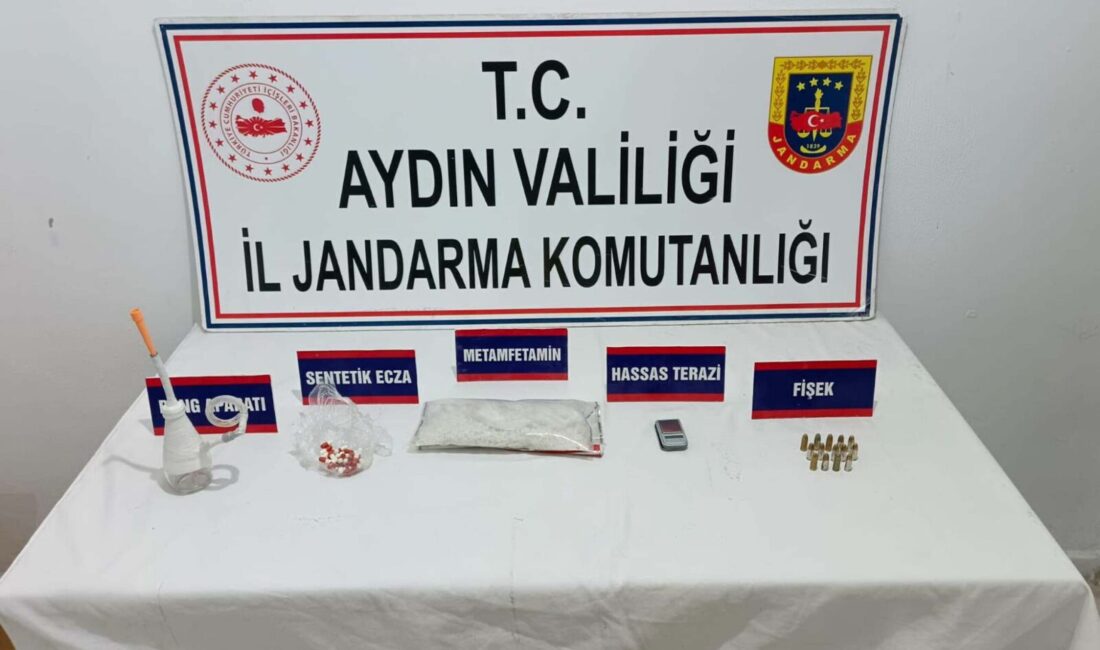 Aydın’ın Kuşadası ilçesinde jandarma ekiplerinin düzenlediği uyuşturucu operasyonunda 3 şüpheli