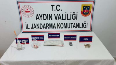 Aydın’ın Kuşadası ilçesinde jandarma ekiplerinin düzenlediği uyuşturucu operasyonunda 3 şüpheli