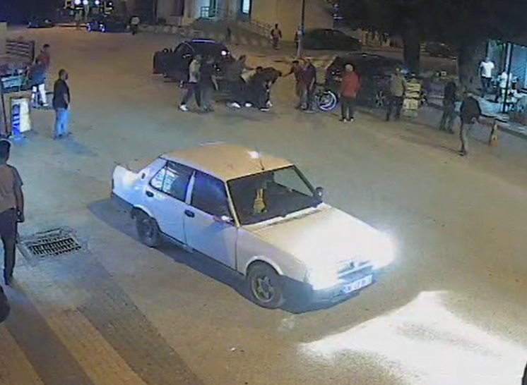 Bolu’nun Mengen ilçesinde çıkan laf atma tartışmasında bir grup tarafından