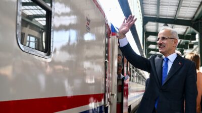 Ulaştırma ve Altyapı Bakanı Abdulkadir Uraloğlu, Avrupa’nın simge tren hatlarından
