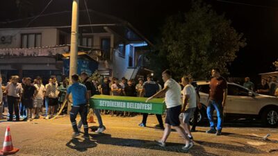 Seydikemer ilçesinde gece saatlerinde otomobil ile motosikletin çarpışması sonucu meydana