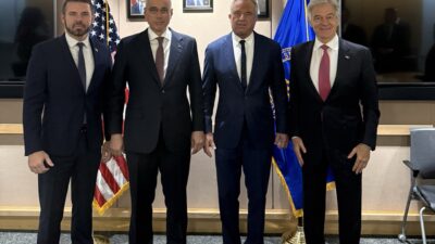 Sağlık Bakanı Kemal Memişoğlu, resmi temaslarda bulunmak üzere gittiği Amerika