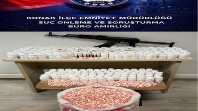 İzmir Emniyet Müdürlüğü ekipleri, Konak ilçesinde tespit edilen bir adrese