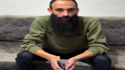 Niğde’de iki çırağını demir sopa ve süpürge sapıyla dövüp tuvalete