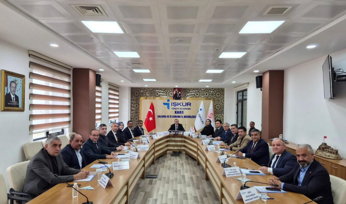 Kars Valisi Ziya Polat başkanlığında gerçekleştirilen İl İstihdam ve Mesleki