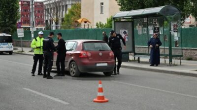 Kars’ta emniyet ekipleri, öğrencilerin güvenliğini sağlamak ve kamu düzenini korumak