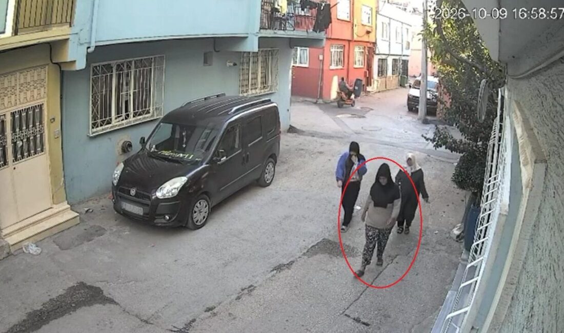 Bursa'da kart-film yöntemiyle girdiği evden 450 bin TL değerinde ziynet